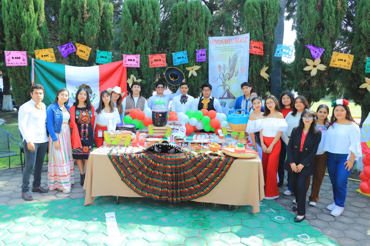 Organiza Derecho UATx foros para promover la  movilidad de estudiantes dentro y fuera del país